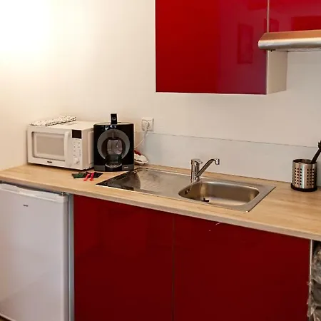 Du Botanique Apartment